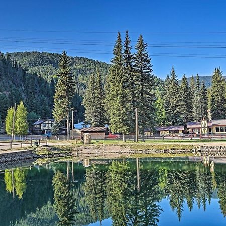 Red River Townhome With Balcony And Mtn Views! المظهر الخارجي الصورة